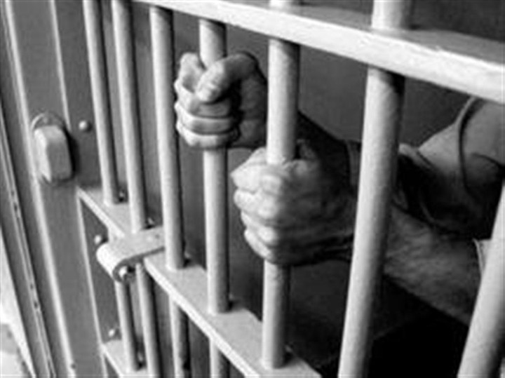 Μακεδονία: Στη φυλακή δύο αδέρφια για υβριστικούς χαρακτηρισμούς κατά δικαστικού λειτουργού