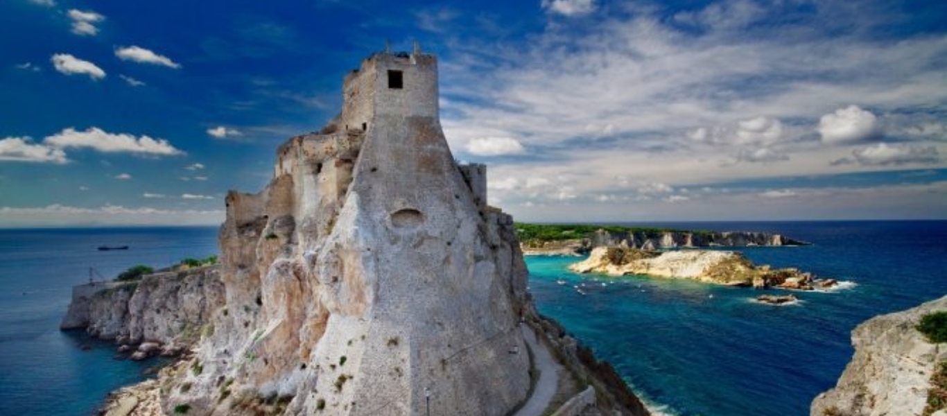 Ιταλικά νησιά ζητούν κατ’εξαίρεση εμβολιασμούς για τον τουρισμό