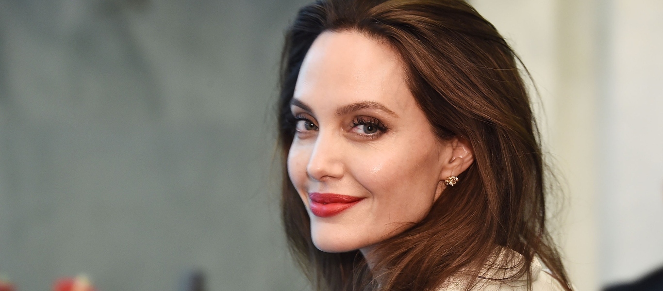 Αντζελίνα Τζολί: Πούλησε για τεράστιο ποσό πίνακα του Τσώρτσιλ