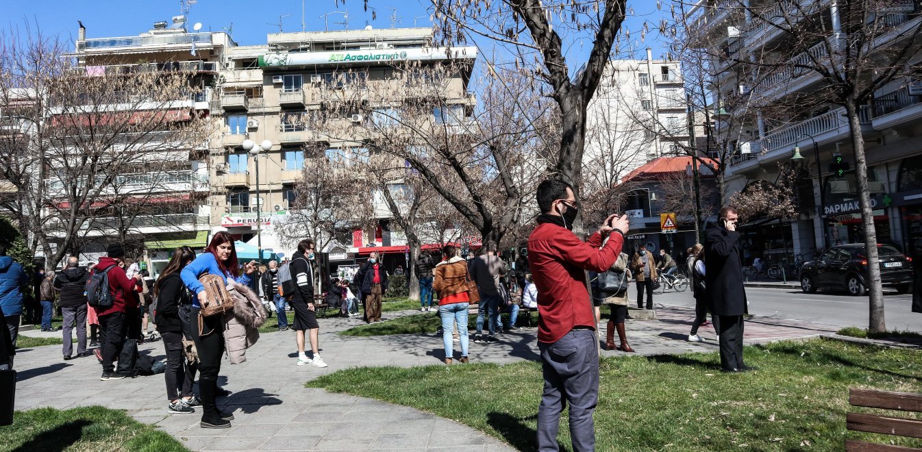 Η στιγμή που «χτυπάει» ο σεισμός την Κοζάνη – Δείτε βίντεο από την τηλεδιάσκεψη της Δημοτικής Αρχής