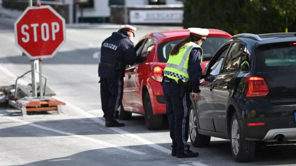 Δημοσκοπήσεις: Στην Γερμανία το 60% θέλει την άρση των lockdown – Στην Ελλάδα εμφανίζουν το  68% να θέλει και άλλο!