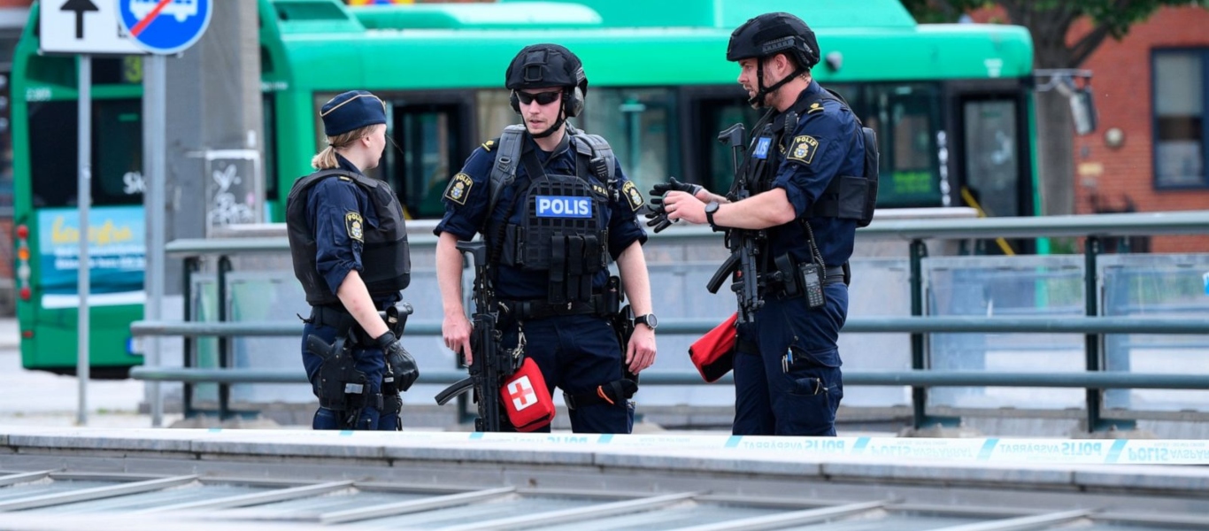 Δολοφονική επίθεση στην Σουηδία από αλλοδαπό – Οκτώ τραυματίες από μαχαίρι