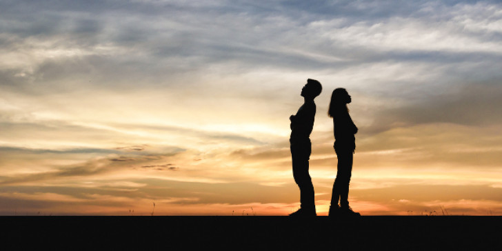 Αυτοί είναι οι πέντε πιο συχνοί λόγοι που απομακρύνεται ένα ζευγάρι