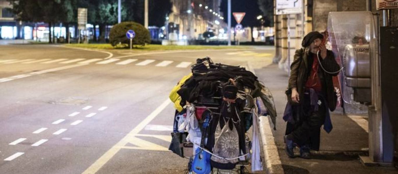 Ραγδαία αύξηση της φτώχειας στην Ιταλία – Συνδέεται άμεσα με την πτώση της αγοραστικής δύναμης των οικογενειών