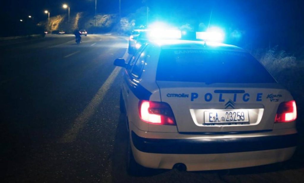 Κρήτη: Σαν σε… ταινία 22χρονος προσπαθεί να ξεφύγει από περιπολικό και πέφτει πάνω σε όχημα της ασφάλειας