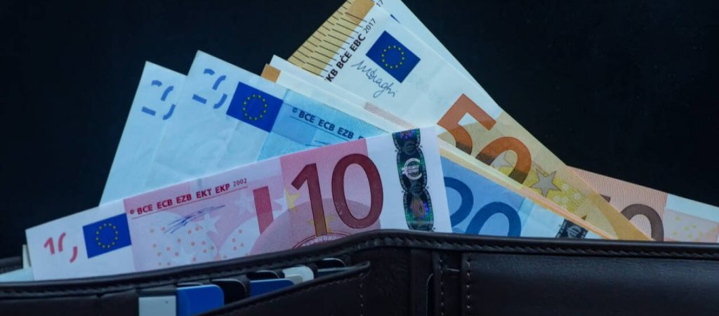 Φορολογικές δηλώσεις 2021: Οι φορολογούμενοι που θα λάβουν μεγαλύτερη επιστροφή φόρου