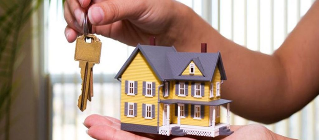 Ηλεκτρονική μεταβίβαση ακινήτων: Διαμαρτύρονται οι συμβολαιογράφοι – «Επιτάχυνση ή αργοπορία;»