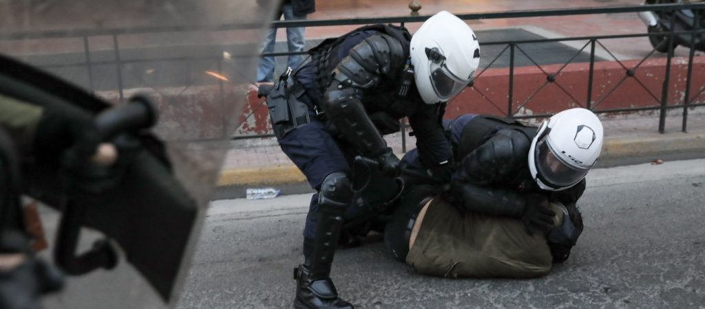 Πορεία υπέρ του Δημήτρη Κουφοντίνα – Προχώρησε σε 10 προσαγωγές η ΕΛ.ΑΣ