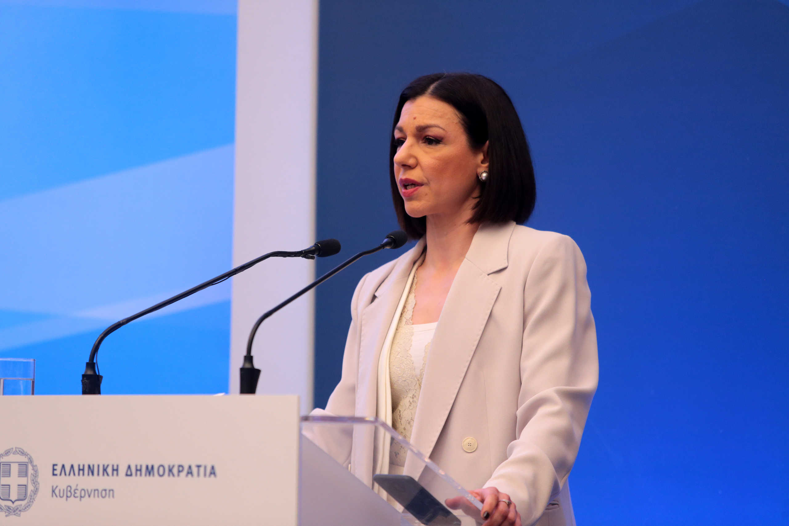 Α.Πελώνη για Δ.Κουφοντίνα: «Η κυβέρνηση συντάσσεται με το Κράτος Δικαίου, ο ΣΥΡΙΖΑ με ακραίες μειοψηφίες»