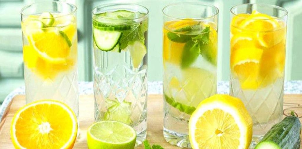 Φτιάξτε το δικό σας αποτοξινωτικό νερό