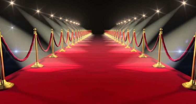 Έχετε αναρωτηθεί; – Γιατί υπάρχει πάντα κόκκινο χαλί στις απονομές βραβείων;