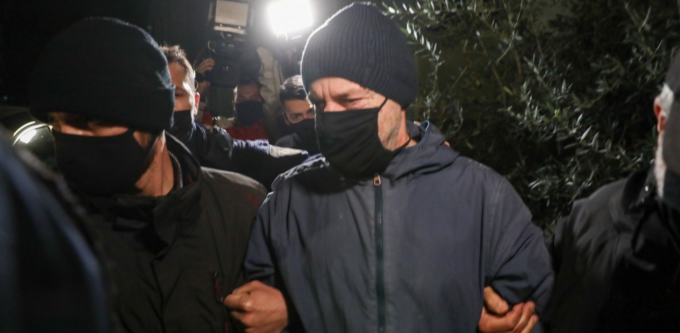 Δ.Λιγνάδης: Καθυστερημένη έφοδος της αστυνομίας στο υπόγειο του