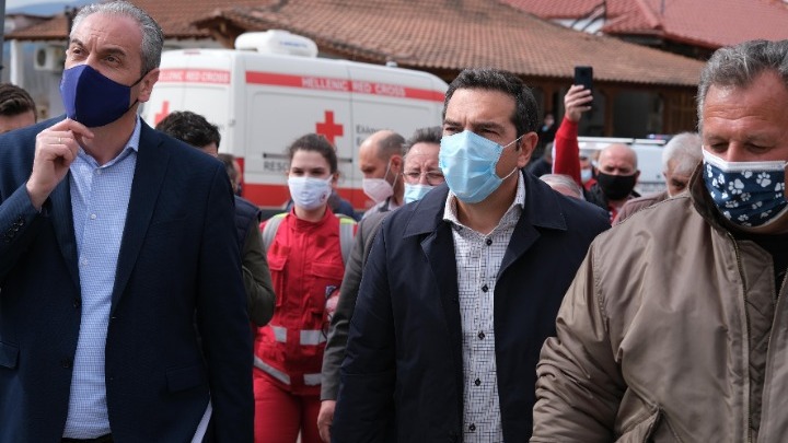 Α.Τσίπρας: «Προέχει είναι να δοθούν οι αποζημιώσεις στους σεισμόπληκτους»