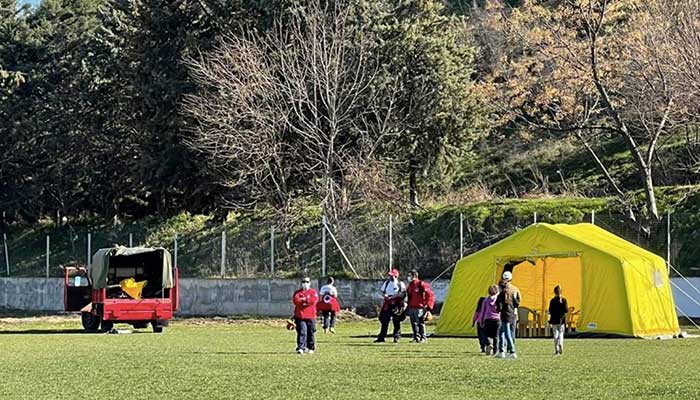 Ελασσόνα: Διαρκείς μετασεισμοί – Η περιφέρεια Θεσσαλίας κάνει σχεδιασμό για μόνιμη στέγαση