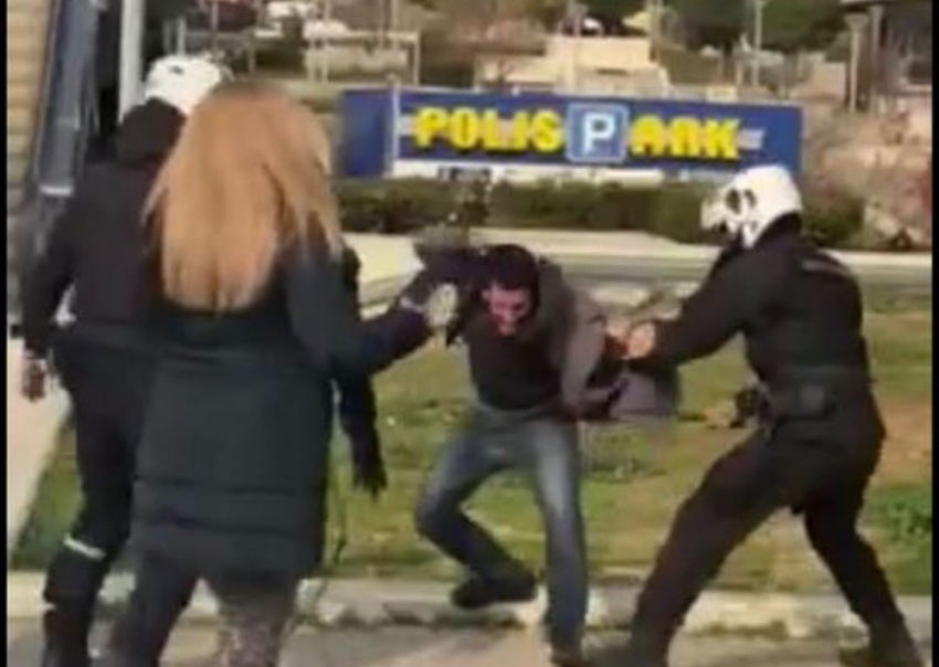 Σ.Μπαλάσκας για το ξύλο στη Νέα Σμύρνη: «Στο νοσοκομείο μεταφέρθηκαν αστυνομικοί και όχι πολίτες»