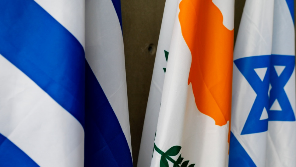 Συμφωνία για την ηλεκτρική διασύνδεση των τριών χωρών υπέγραψαν Ελλάδα, Κύπρος και Ισραήλ
