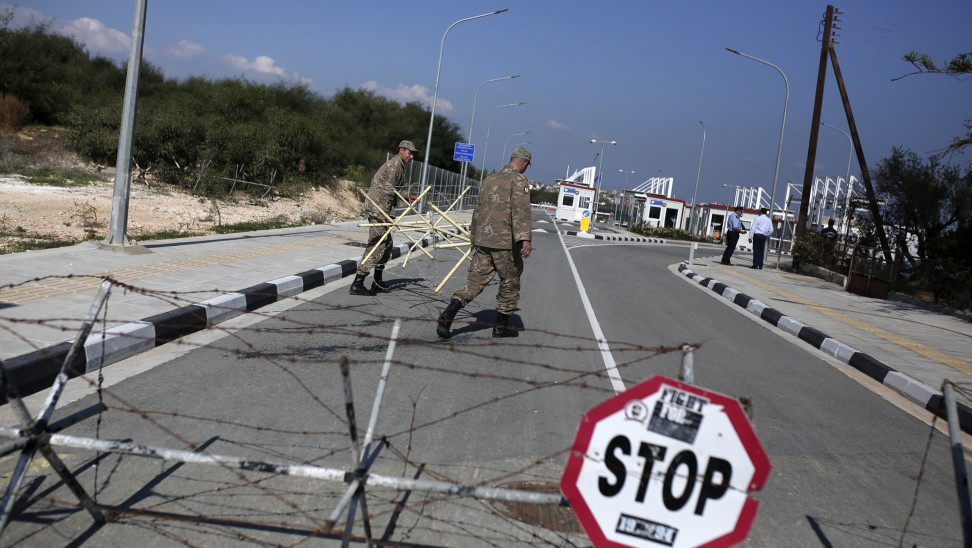 Κύπρος: Τοποθετεί φράχτη 11 χιλιομέτρων για να εμποδίσει τους παράνομους μετανάστες