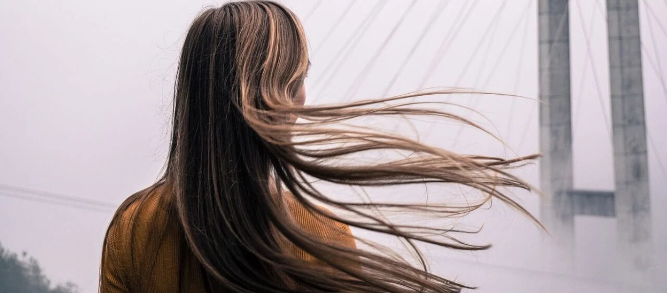 Τα τεράστια οφέλη της χρήσης ελαιόλαδου στα μαλλιά σας