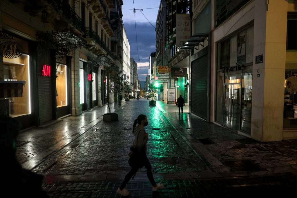 Προς παράταση το lockdown – Τι θα ανακοινώσει ο Ν.Χαρδαλιάς