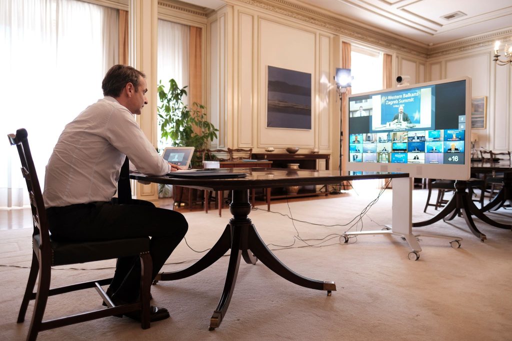 Τηλεδιάσκεψη Μητσοτάκη με Μέρκελ, Μακρόν, Νράγκι και άλλους ηγέτες της ΕΕ το απόγευμα