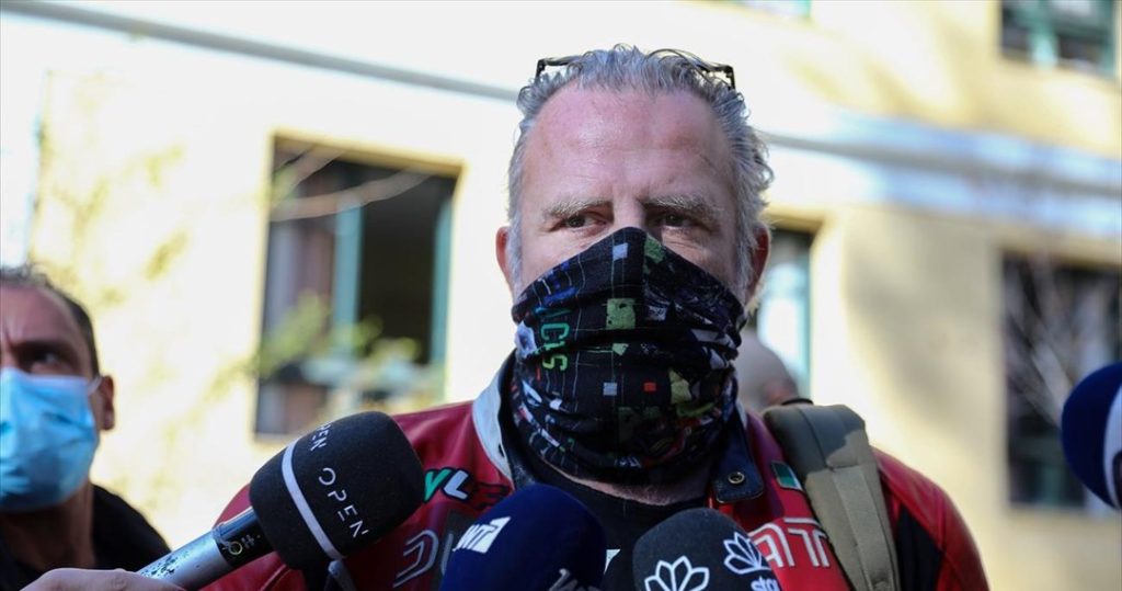 Στην Εισαγγελία με πέντε νέους φακέλους με καταγγελίες ο Πασχάλης Τσαρούχας