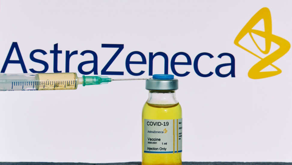 Η AstraZeneca ανακοίνωσε νέες καθυστερήσεις στις παραδόσεις των εμβολίων της στην ΕΕ