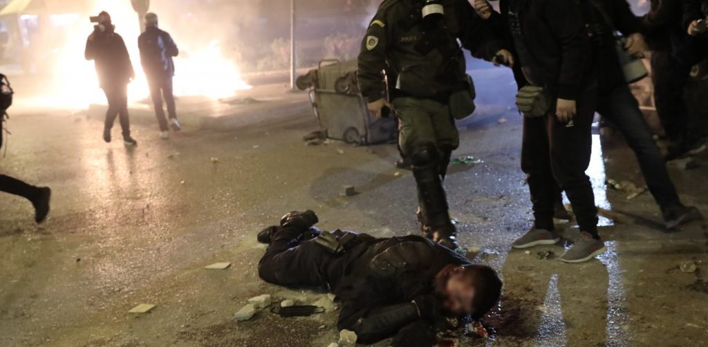 Ν.Σμύρνη: Ελεύθερος αφέθηκε ο 22χρονος που συνελήφθη στα επεισόδια της περασμένης Τρίτης