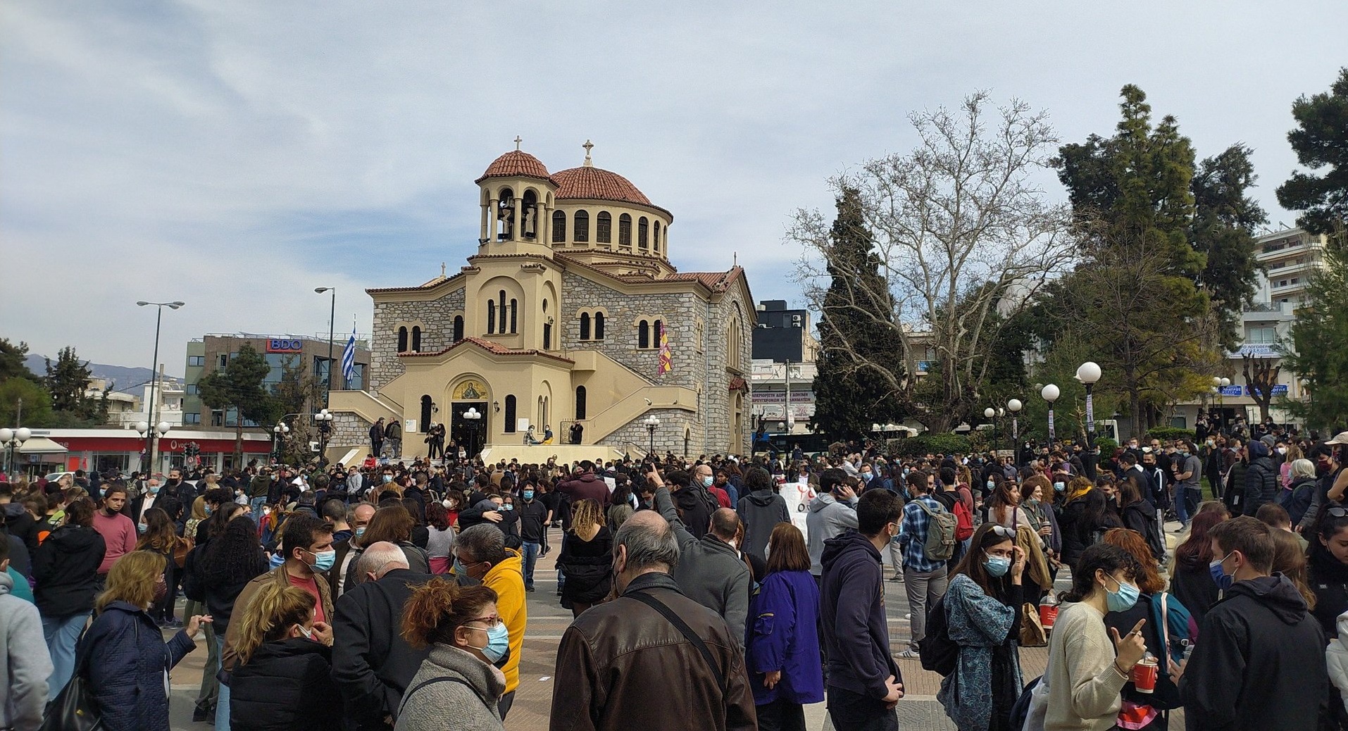 «Ως εδώ»: Χιλιάδες πολίτες στους δρόμους σε κάθε μεριά της Ελλάδας κατά του lockdown και της κυβερνητικής βίας