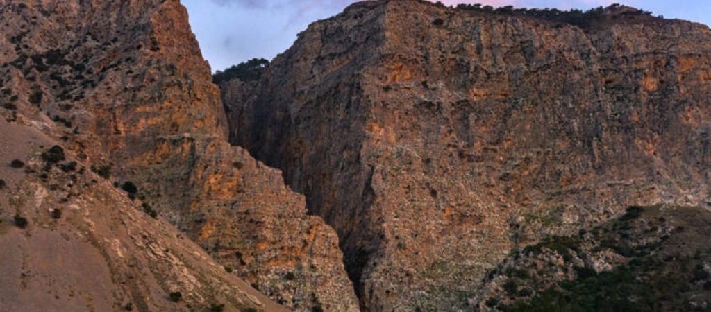 Φαράγγι του Χα: Ένα από τα πιο δύσβατα σε όλη την Ελλάδα – Μόνο έμπειροι ορειβάτες το διασχίζουν