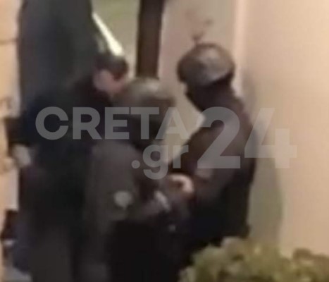 Κρήτη: Έφοδος πάνοπλων αστυνομικών σε σπίτι – Πρόστιμα και συλλήψεις