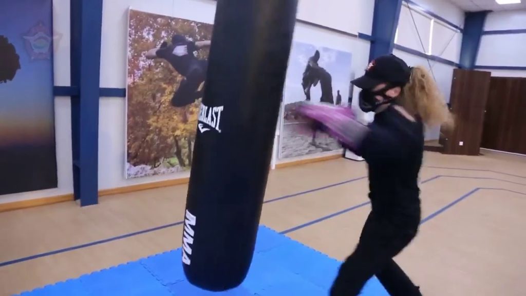 Η εκπαίδευση της γυναικείας αντιτρομοκρατικής μονάδας του αυτόνομου Κουρδιστάν (βίντεο)