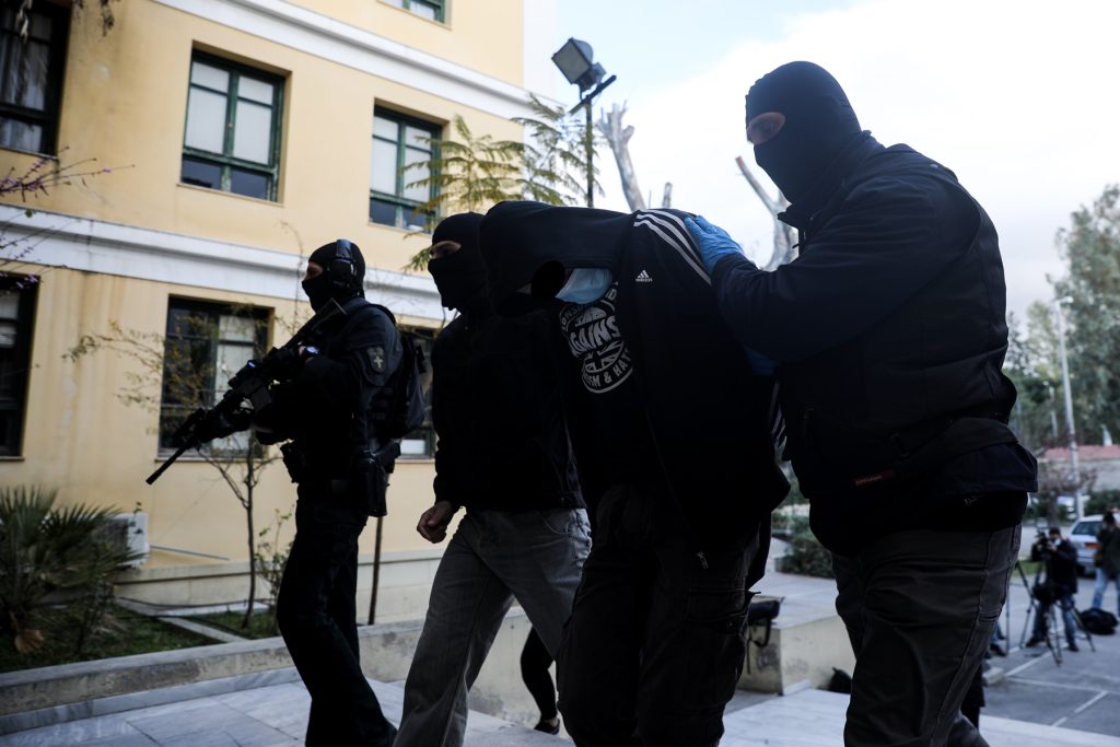 Προφυλακίστηκε ο «Ινδιάνος» – Κατηγορείται για απόπειρα ανθρωποκτονίας κατά του αστυνομικού στη Ν.Σμύρνη