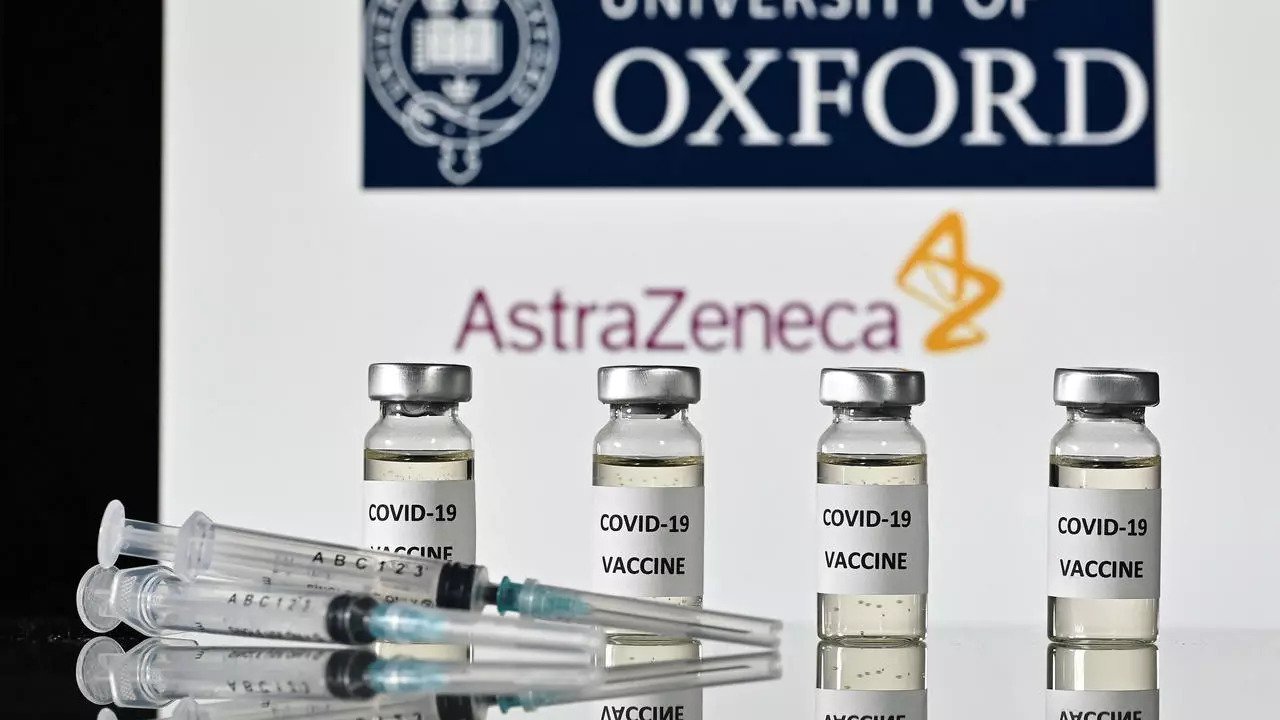 Μπόρις Τζόνσον: «Ασφαλές το εμβόλιο της AstraZeneca – Δεν υπάρχει λόγος διακοπής των εμβολιασμών»