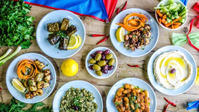 Καθαρά Δευτέρα: Πώς να ξεχωρίσετε τα φρέσκα και ασφαλή θαλασσινά της Σαρακοστής – Τι να κάνετε σε περίπτωση δηλητηρίασης