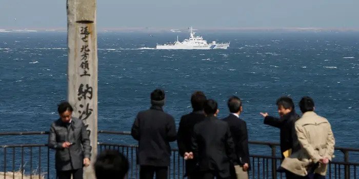 Στην Ιαπωνία δεν ξεχνούν τις Κουρίλες νήσους: Σκέφτονται ακόμη και ναυτικό αποκλεισμό