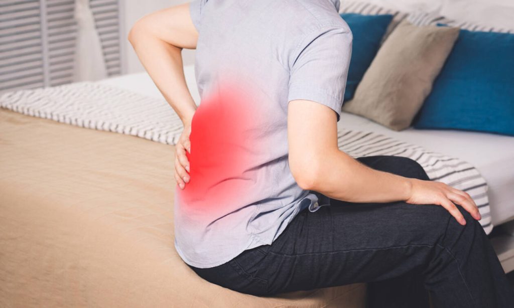 Ισχιαλγία: 7+1 φυσικοί τρόποι για να ανακουφιστείτε άμεσα από τον πόνο