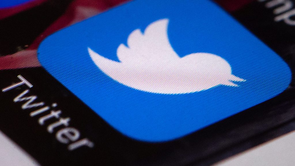 Ρωσία: «Απειλή» αποκλεισμού του Twitter σε ένα μήνα σε περίπτωση που δεν απομακρυνθούν απαγορευμένα περιεχόμενα