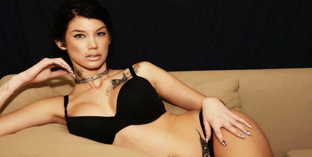 Σοκάρει η Μαρία Αλεξάνδρου: «Με απήγαγαν 6 γυναίκες, με κούρεψαν και με κακοποίησαν» – Δείτε φωτογραφίες