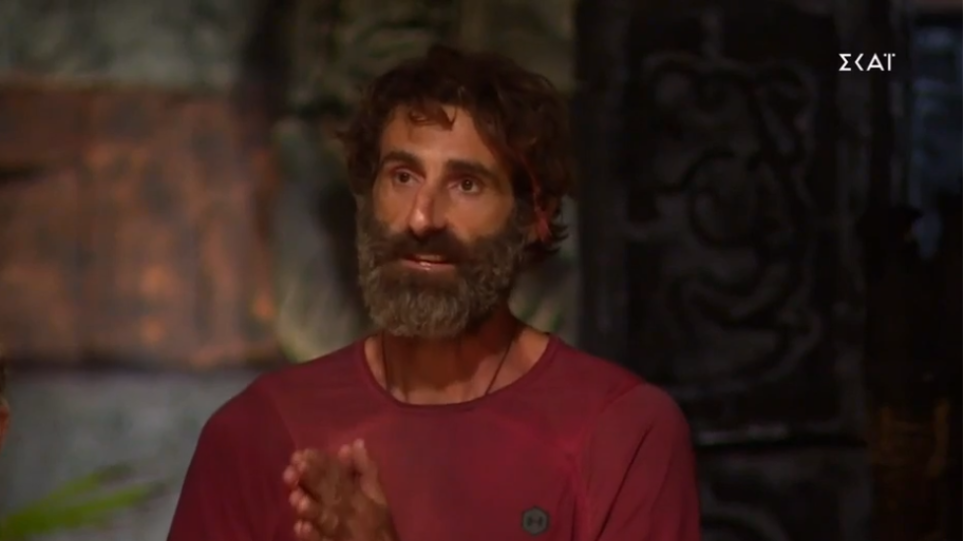 Survivor: Ο Κοψιδάς «την είπε» στο τηλεοπτικό κοινό – «Έφαγε το κράξιμο της αρκούδας» στο Twitter (φωτο)