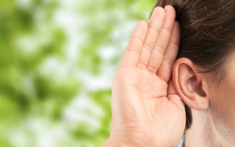 Το απλό τεστ που αποκαλύπτει αν χάνετε την ακοή σας! (βίντεο)