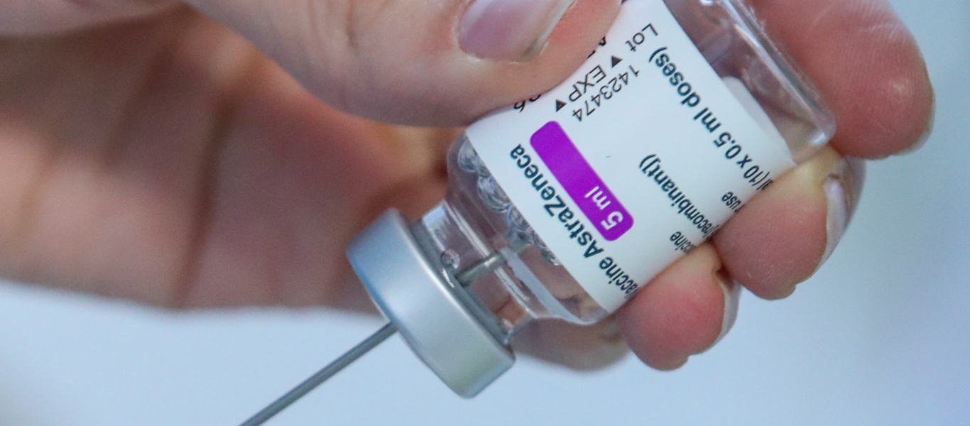 Ιρλανδία: Ξεκινούν εκ νέου οι εμβολιασμοί με το σκεύασμα της AstraZeneca