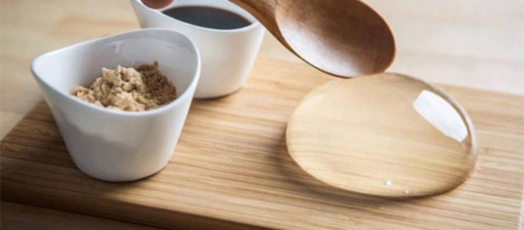 Αυτό είναι το διάφανο κέικ που έχει γίνει… viral σε ολόκληρο τον πλανήτη (βίντεο)