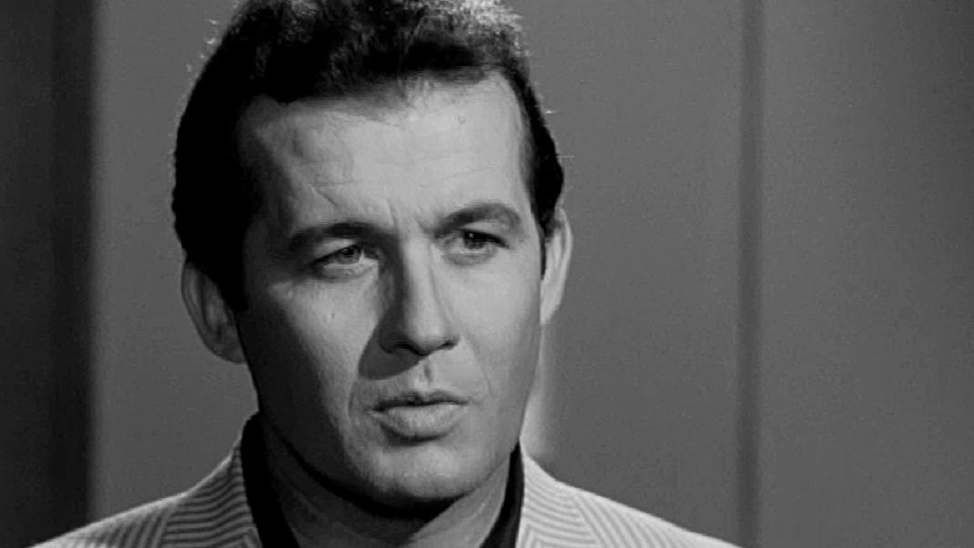 Δημήτρης Παπαμιχαήλ: Η σπάνια φωτογραφία από όταν ενσάρκωσε τον θεό Απόλλωνα σε ηλικία 25 ετών (φωτο)