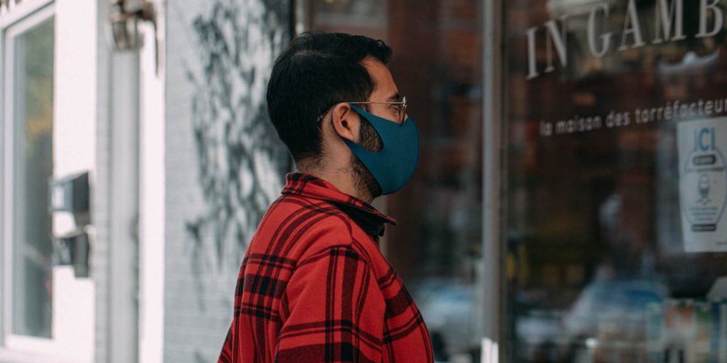 Σε παράκρουση οι «ειδικοί»: «Το lockdown δεν αποδίδει – Θα επιβάλουμε… διπλή μάσκα»!