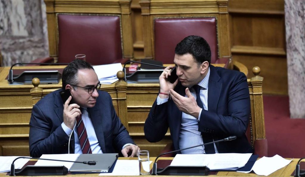 Κυβερνητικό μπάχαλο και με τα «δωρεάν» τεστ: «Έκπληκτοι και χωρίς ενημέρωση» οι φαρμακοποιοί – Ποιος θα τα πληρώσει;