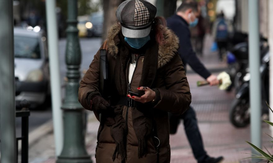 SMS στο 13033: Ολες οι αλλαγές, ποιοι κωδικοί χρησιμοποιούνται για όσα νέα ανακοινώθηκαν