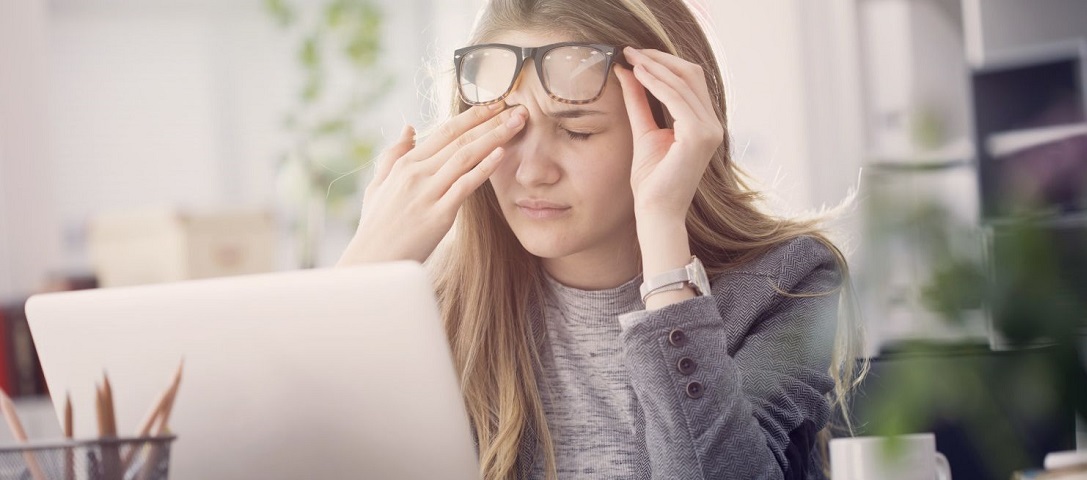 Πονοκέφαλος πίσω από τα μάτια: Αιτίες και τρόπος αντιμετώπισης