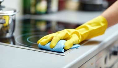 Δείτε με ποιους τρόπους μπορείτε να καθαρίσετε το βετέξ της κουζίνας