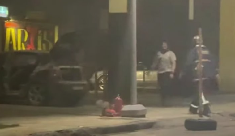 Θεσσαλονίκη – Αιματηρό επεισόδιο μεταξύ οπαδών στην περιοχή Χαριλάου