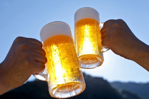 Έχουν «τρελή» περιεκτικότητα σε αλκοόλ: Αυτές είναι οι δέκα πιο δυνατές μπύρες του κόσμου